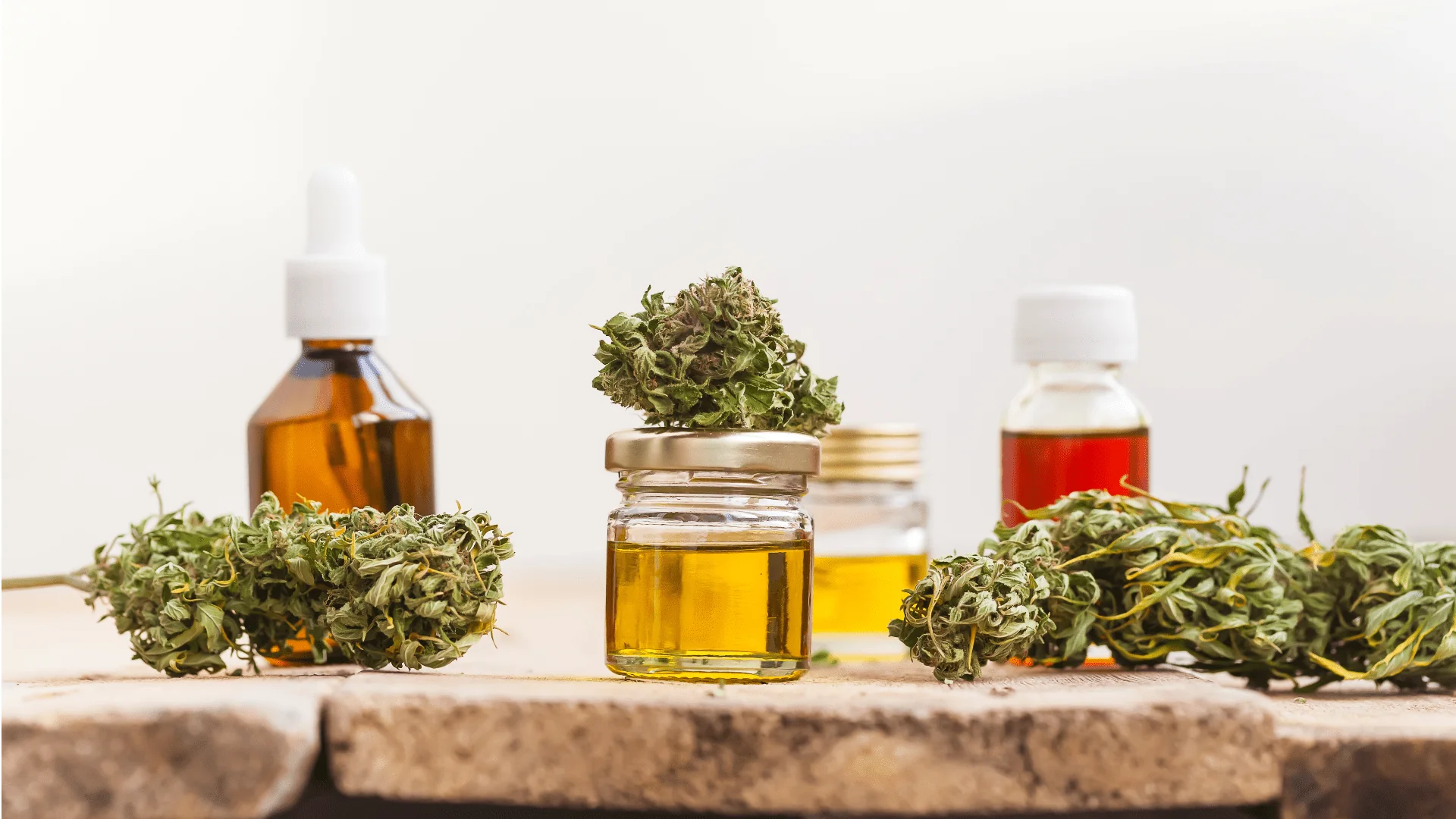 Frische und aromatische HHC Blüten online bestellen bei Cannabuben